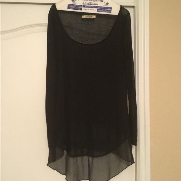 Free people lightweight, semi sheer long sleeves size Medium - Picture 4 of 7